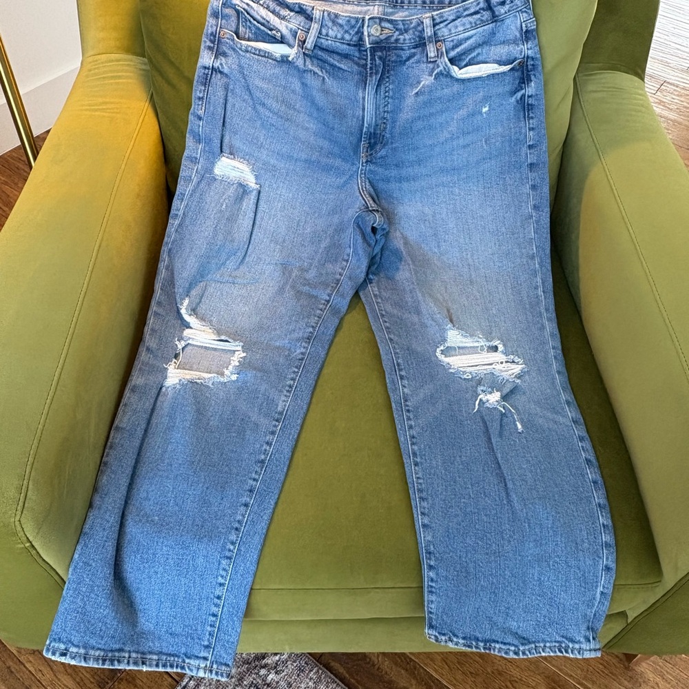 Old Navy Women's Boyfriend Jeans in Light Blue